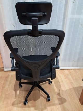 Silla de oficina ergonómica ajustable