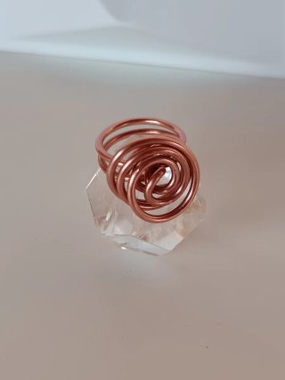 Anillo de cobre artesanal