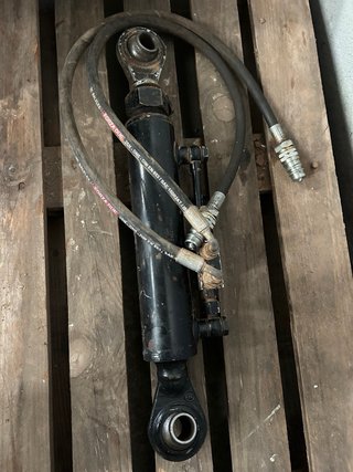 Tercer punto hidráulico en perfecto estado