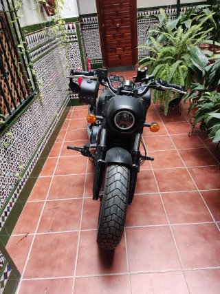 Indian Scout Bobber 2022 Negra