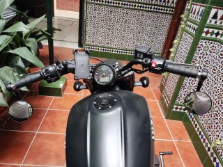 Indian Scout Bobber 2022 Negra