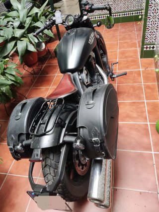 Indian Scout Bobber 2022 Negra