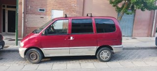 Nissan Serena 1998