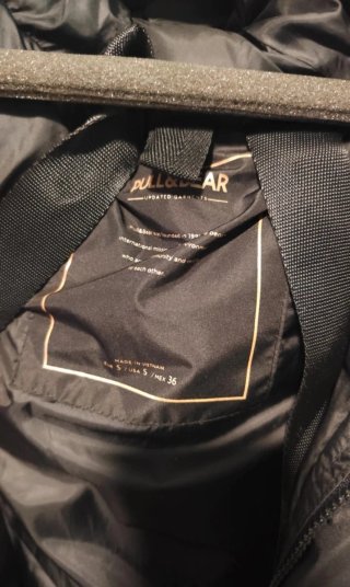 Abrigo largo acolchado Pull&Bear negro