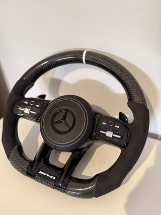 Volante Mercedes AMG Carbono
