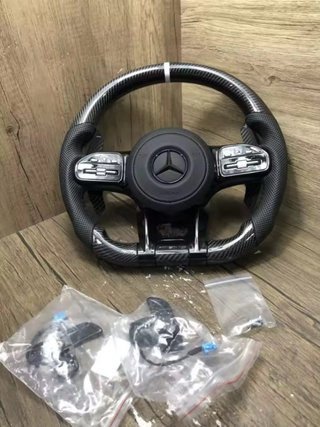 Volante Mercedes AMG Carbono
