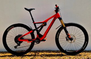 29"Mountain bike full suspensión full carbon