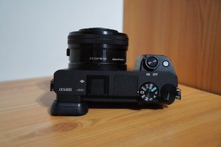 Cámara Sony A6400 + Lente 16-50mm