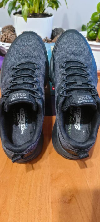 Skechers D'Lux Walker 2.0 Negro/Gris