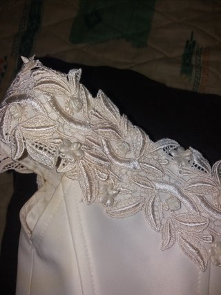 Vestido de Novia Blanco con Velos