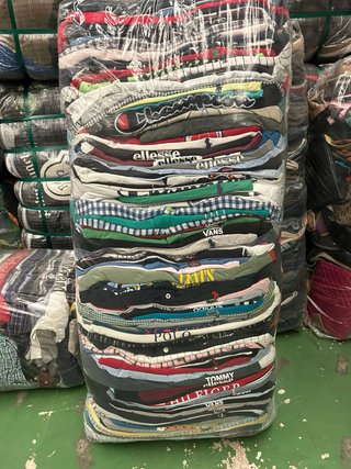 Lotti di Abbigliamento Vintage Grado A per Rivenditori
