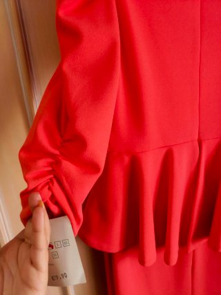 Vestido de fiesta naranja y rosa