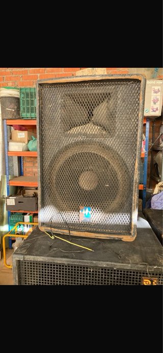 4 altavoces profesionales