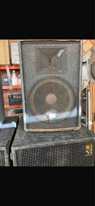 4 altavoces profesionales