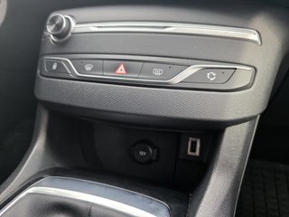 Peugeot 308 5p Allure 1.6 BlueHDi 74KW 100CV