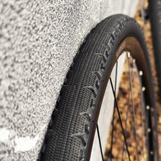 Ruedas Shimano RX010 Disco + Cubiertas Gravel