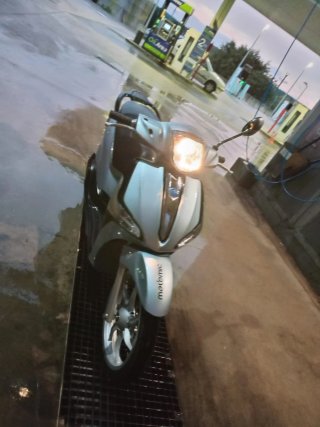 Piaggio Liberty Gris Plata Esta en