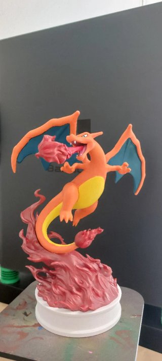 Figura Charizard 3D Pintada a Mano