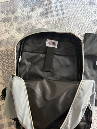 Mochila The North Face Gris