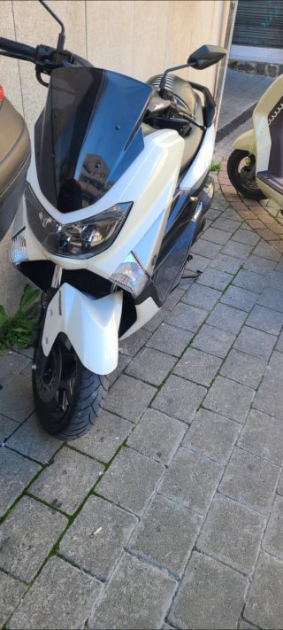 Yamaha NMAX 125cc MUY CUIDADA 14.200KLM ÚNICO