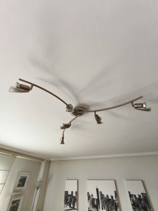 Lámpara techo de 3 brazos y 6 focos direccionables