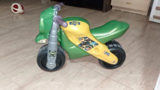 Moto de juguete para niños, en persona no envío