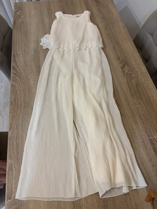 Mono blanco niña con volantes