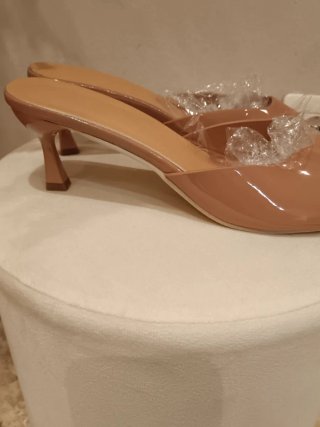 Sandalias Beige Talla 38 (Sin Estrenar)