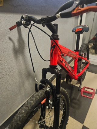 Bicicleta Infantil B-PRO 20"