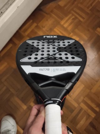 Pala de pádel Nox AT10 Genius 12k