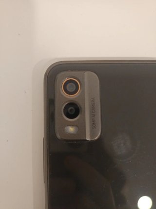 Nokia C32 in buone condizioni - pronto all'uso