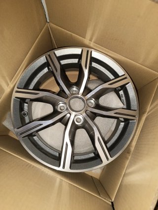 2 Llantas Nissan Note 15