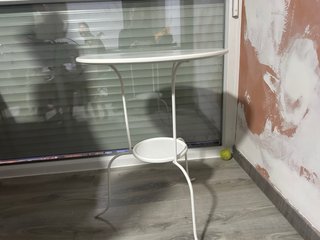 Mesa auxiliar redonda Ikea blanca
