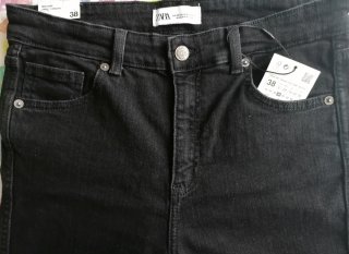 Jeans skinny negros Zara