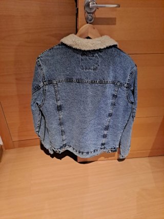 Cazadora vaquera Zara con borreguito
