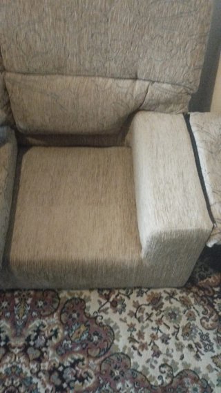 Sofá de 2 plazas beige y marrón