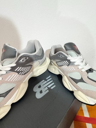 New Balance 9060 Beige/Gris