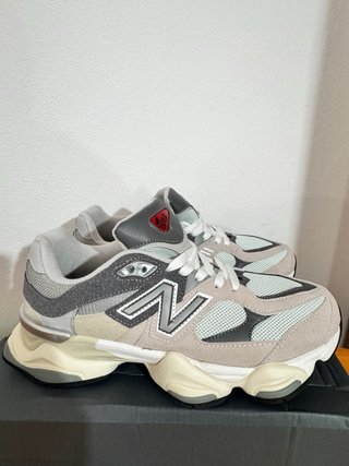 New Balance 9060 Beige/Gris