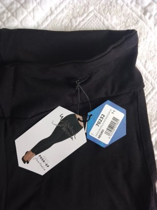 Pantalón pitillo negro