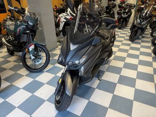 YAMAHA. XMAX 400 ABS
