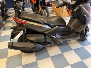 YAMAHA. XMAX 400 ABS