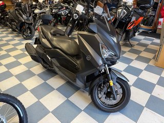 YAMAHA. XMAX 400 ABS