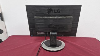 Monitor LG Flatron Plata
