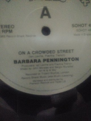 Vinilo Barbara Pennington - On a Crowded Street