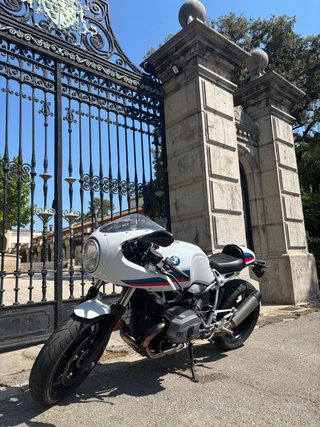 BMW R nineT Racer Blanca