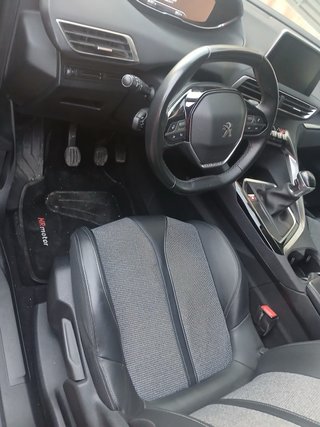 Peugeot 5008 2019