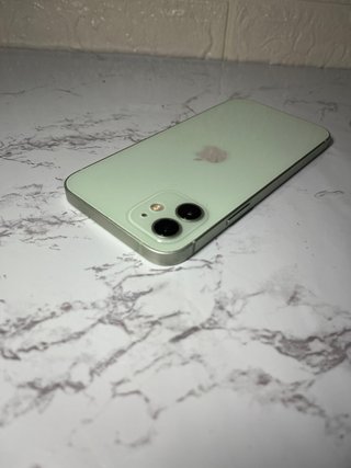 iPhone 12 - Color Verde Menta - Muy Buen Estado