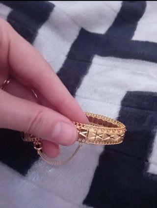 Pulsera chapada en oro