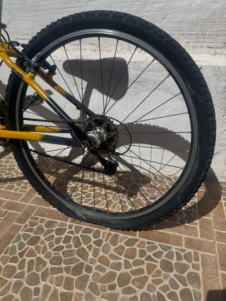 Bicicleta Montaña Amarilla