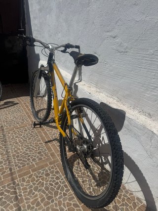 Bicicleta Montaña Amarilla